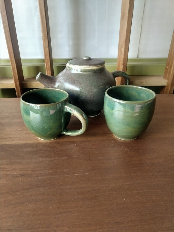 Green Teapot and mugs set